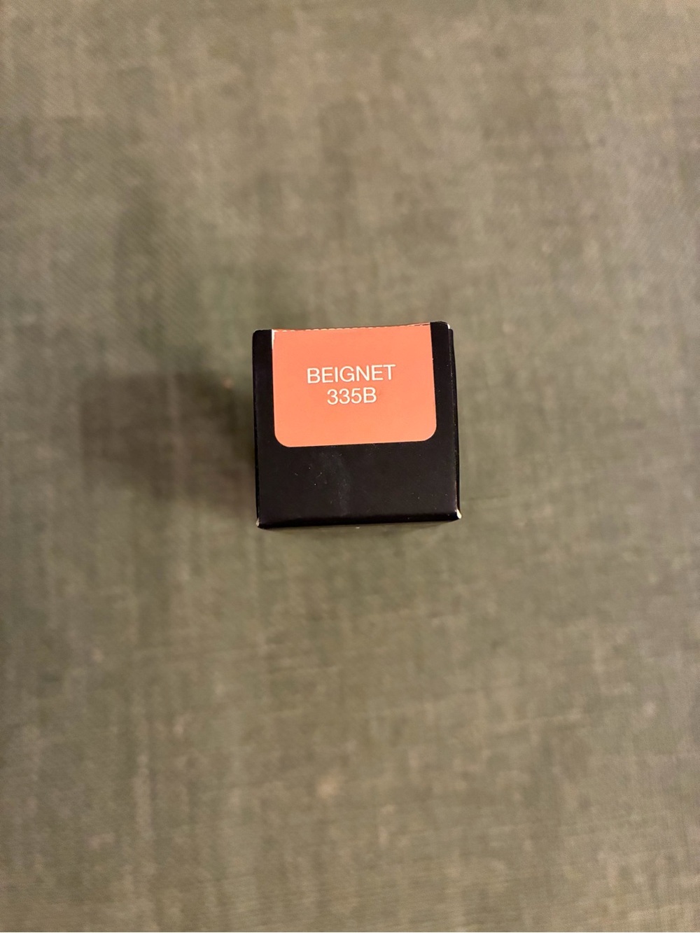 Huda Beauty #FauxFilter Skin Finish Foundation Stick 335B Beignet